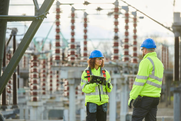 Best 24-Hour Electrician  in Canyonville, OR